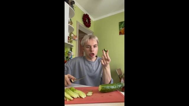 реакция на Вару как Егор Линч 1/2 Зайдите в описание!! смотреть онлайн