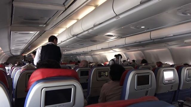 Turkish Airlines A330-200 Economy Class Amsterdam - Istanbul