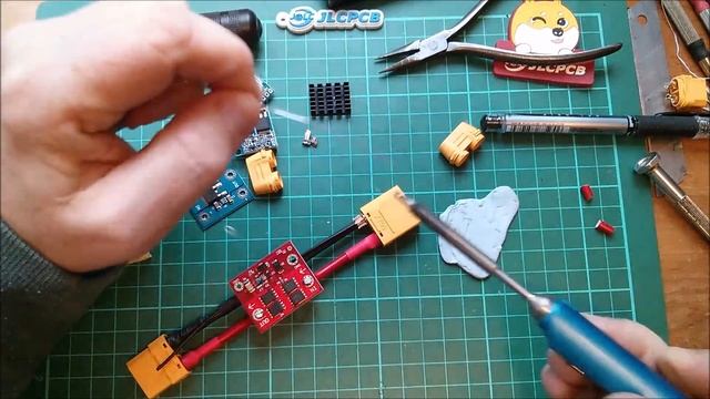 Ideal Diode between Solar Panel and Battery смотреть онлайн