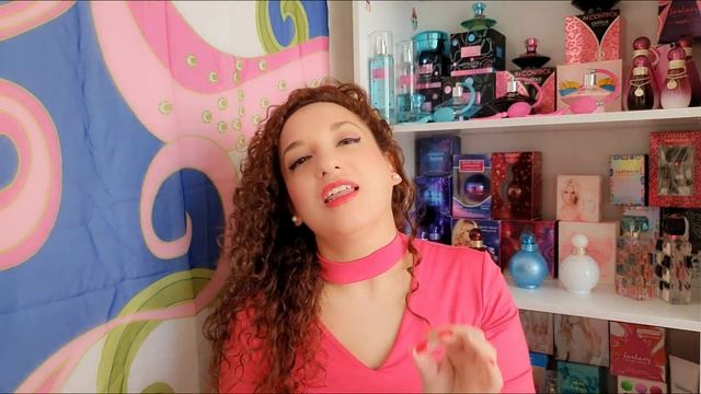 Fantasy Sheer Britney Spears Reseña en Español смотреть онлайн