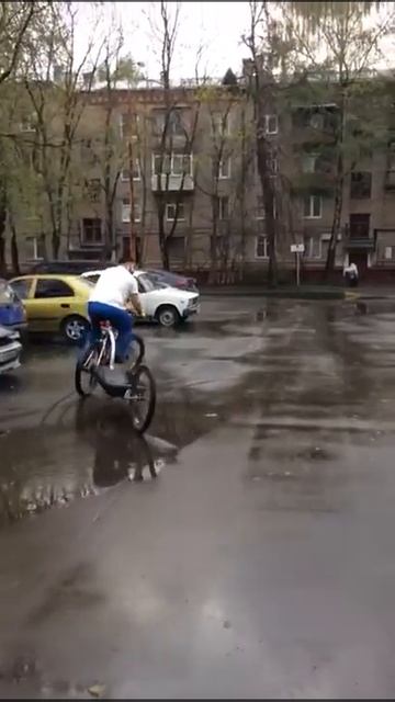 Велоприцеп смотреть онлайн