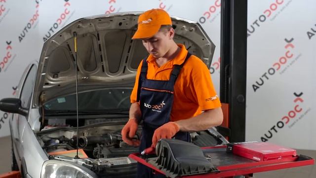 Guide: Så byter du luftfilter, motor på OPEL CORSA C смотреть онлайн