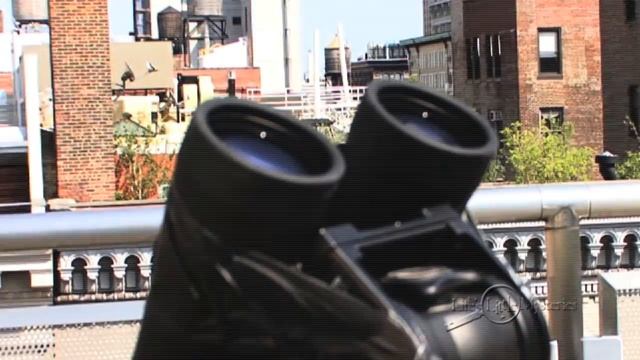 Make a Safe Sun Projector with Binoculars смотреть онлайн