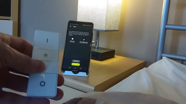 Philips Hue Dimmer Switch unboxing & Hack to Control Multiple Lights смотреть онлайн
