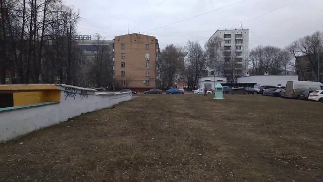 Хоббит, Властелин колец и неудачная охота на белку смотреть онлайн