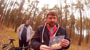 Суровые беларусы дегустируют Hakarl