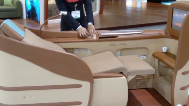 Oman Air's New Business Class at the ATM смотреть онлайн