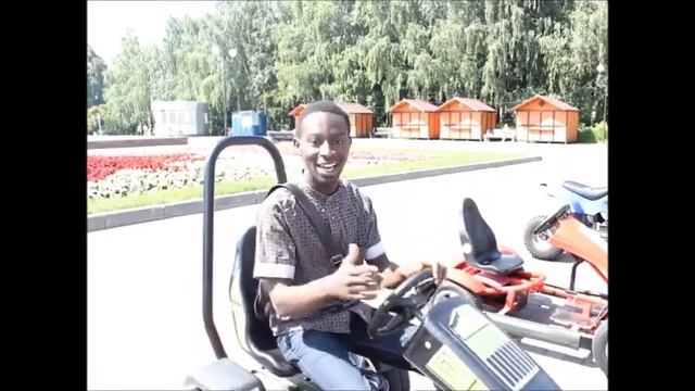 He wants to be Barack Obama... and you? смотреть онлайн