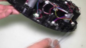 Ремонт робота-пылесоса MAMIBOT сборка пылесоса.