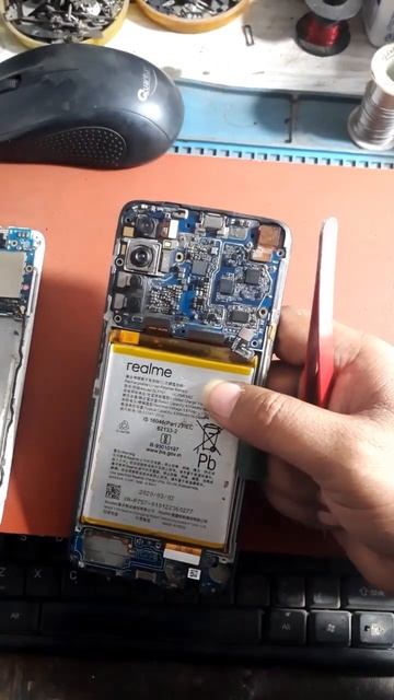 Mobile Repairing Scam Trap ! #smartphone #scam смотреть онлайн