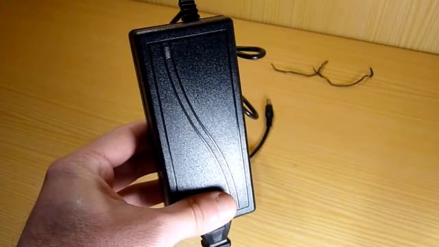 12V 5A Power Supply смотреть онлайн