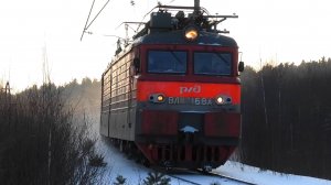 ВЛ11М-168/167 Б с грузовым поездом и приветливой бригадой