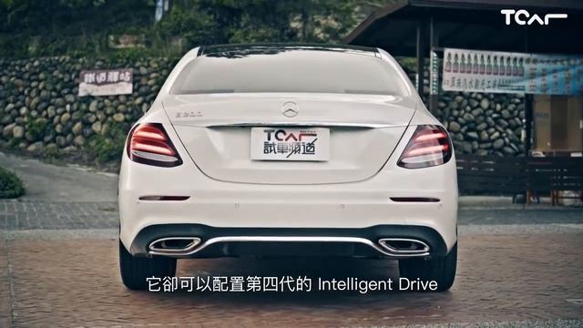 [4K] Jaguar XF R-Sport 25t & Mercedes-Benz E200 Avantgarde 新車試駕 - TCAR смотреть онлайн