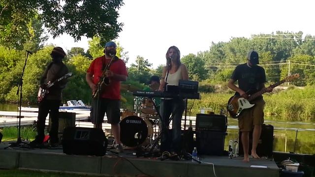 Nau-Ti-Gal Live Music Summer Concert Series смотреть онлайн