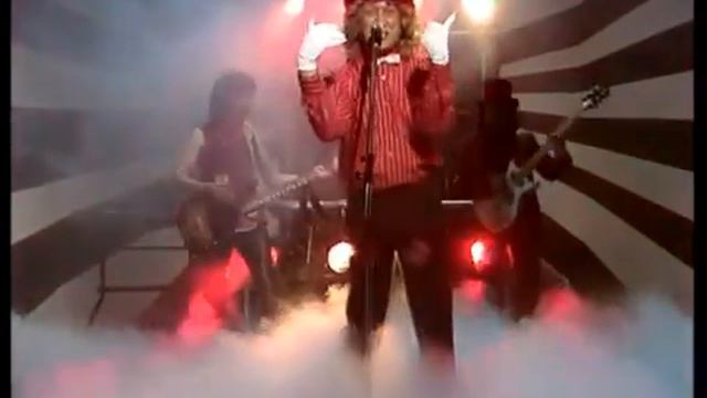 Slade - 7 Year Bitch 1985 смотреть онлайн
