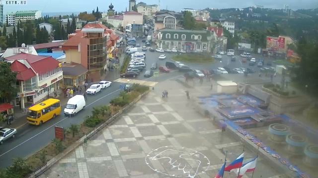 Вебкамера "Площадь Советская". Запись 29.09.2016 14:00:16 смотреть онлайн