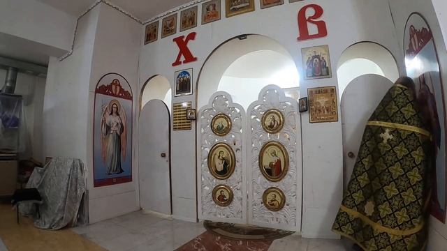 Дорогие Братия и Сестры! Божественная служба в храме Святой Троицы смотреть онлайн