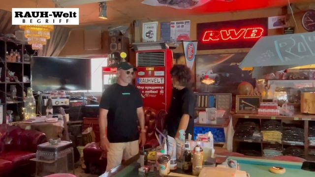 Damiel Arsham meet Nakai-san at RWB Head Quarters/ダニエル・アーシャムさんが、RWBに来店!! смотреть онлайн