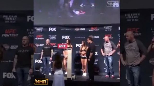 UFC взвешивание девочки