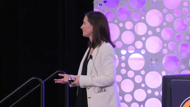 INBOUND 2016: Alison Elworthy "Your Co's Operating System: Innovation Killer or Secret Weapon?" смотреть онлайн