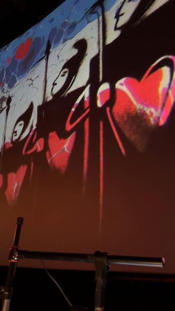 Алиса в Зазеркалье. Королева. Эбру шоу смотреть онлайн