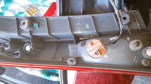 Как снять фонарь и заменить лампу заднего хода на LED лампу Kia Ceed SW (Киа Сид универсал)