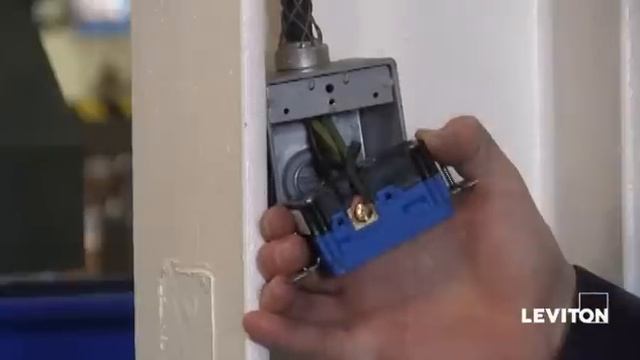 How to Install a Leviton Commercial Surge Receptacle смотреть онлайн