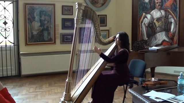 Harp Progress 2 years J.S. Bach "Menuet" смотреть онлайн