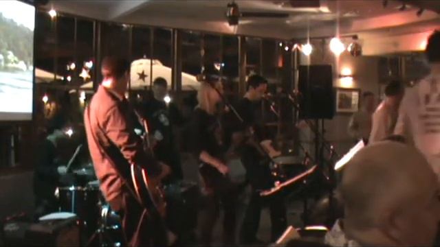 Gluteus Maximus - Dont Stop.wmv