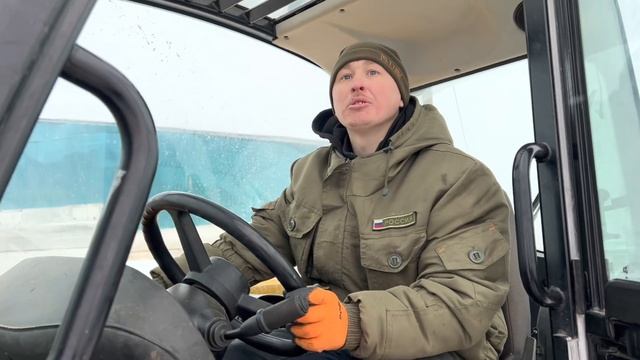 Сортировка лошадей идет полным ходом / Отняли жеребят у мамочек / Большое переживание у лошадей смотреть онлайн