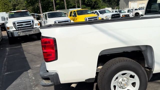 A few of the many commercial corp vehicles from large corporate fleet leased / owned companies смотреть онлайн