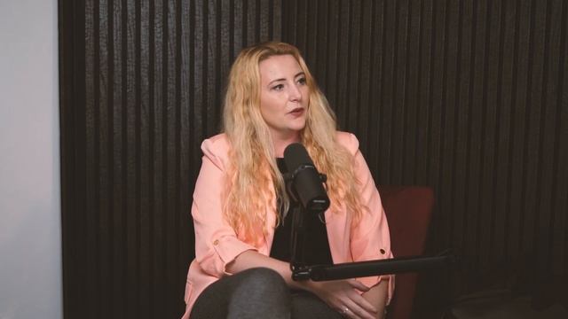 Emma Sansom On How To Build A Personal Brand: “You Just Need To Be A Bit Braver” смотреть онлайн