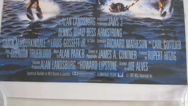 Jaws 3 Poster смотреть онлайн