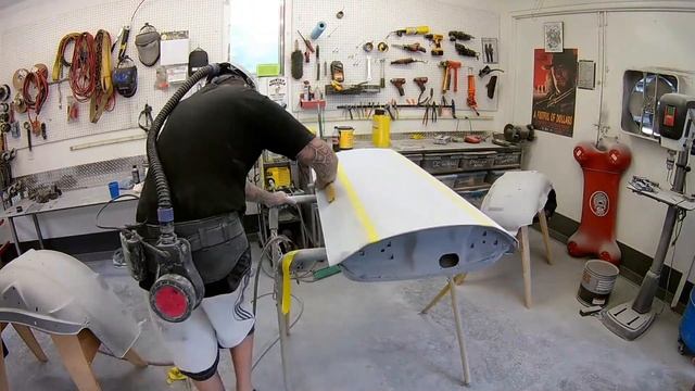 Shaving the door on my 1965 Cadillac part 4 Block sanding straight body lines смотреть онлайн