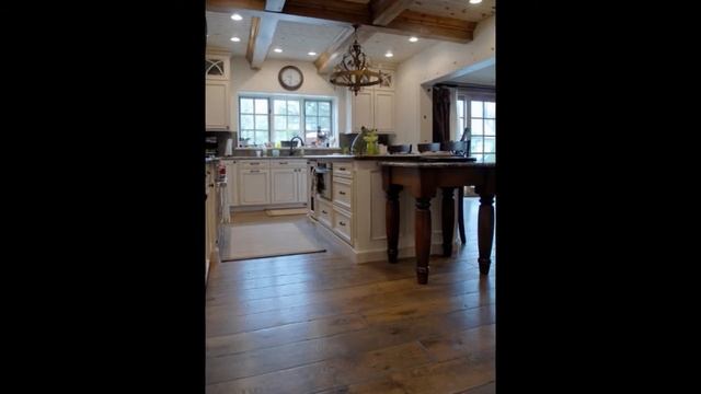 Glen Ellyn Custom Gray Vintage French Oak Hardwood Floor смотреть онлайн
