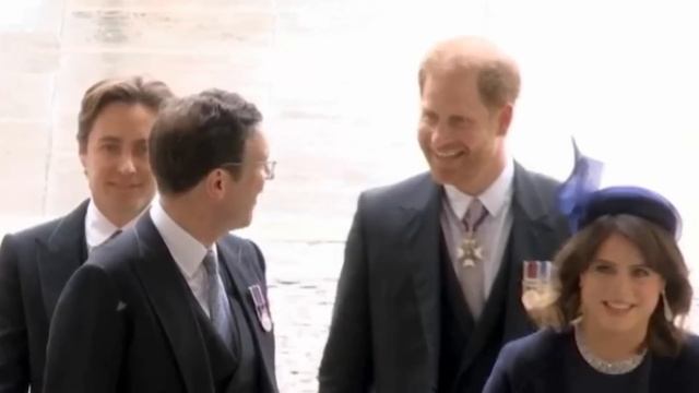 STAY AWAY FROM ME? Beatrice CAUGHT IN FURY Against Haz After He Tried To Bully Royals For Spotlight смотреть онлайн