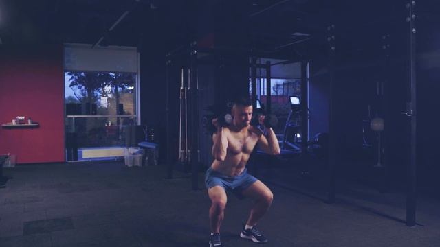 Взятие двух гантелей с пола в полуподсед/ Dual DB power clean смотреть онлайн