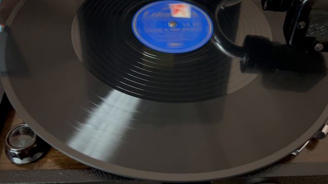 И. Ф. Стравинский «Симфония в трех движениях (частях)» 3 сторона (запись 1946 г.) смотреть онлайн