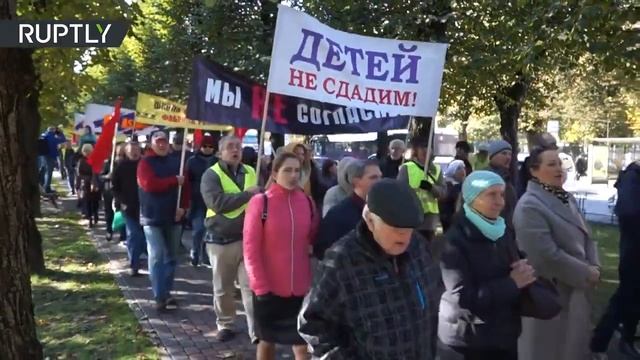 «Руки прочь от русских школ!» смотреть онлайн
