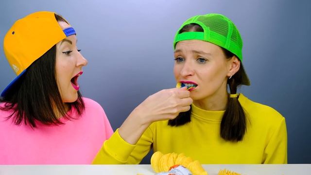 PRINGLES CHALLENGE 프링글스 챌린지 Pico Pocky POTATO CHIP CHALLENGE смотреть онлайн
