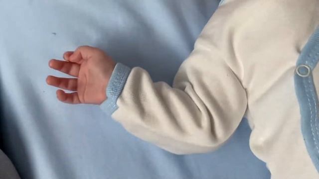 Комплект новорожденному смотреть онлайн