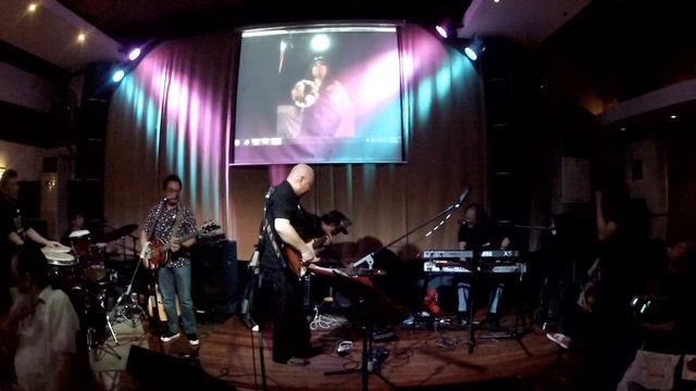 Bell Bottom Blues and Taking Care of Business Cover by Boy Mendez with Dennis Manalo on Guitars смотреть онлайн