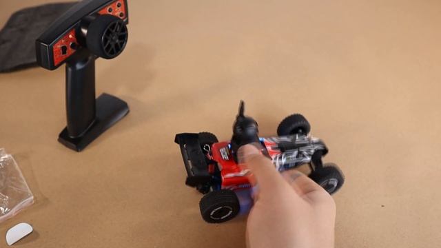 LOW COST 1/24 Mini FPV RC Car with 4K Camera, Gyro, Led Lights & Smartphone App смотреть онлайн