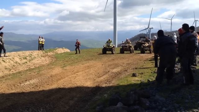 Can Am Renegade 1000 vs XMR 1000 vs Polaris Scrambler 1000 смотреть онлайн