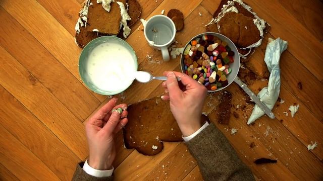 JINGLE Bean | Christmas Handy Bean | Mr Bean Official