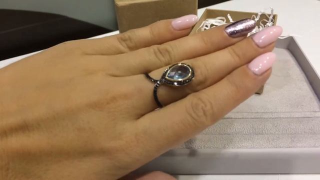 Кольцо Royals 1639 из красного золота 585 пробы с топазом и фианитами смотреть онлайн