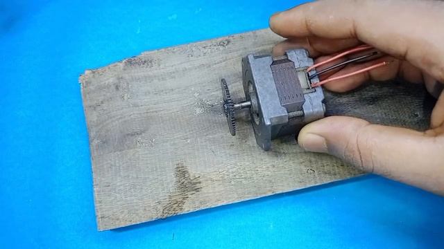 How To Make 775 Dc Motor Free Energy Generator