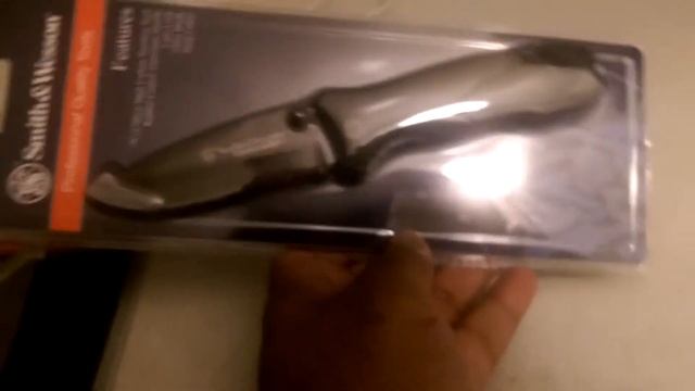 Smith & Wesson Folding Knives,,,PQT смотреть онлайн