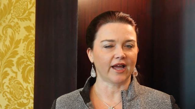 Solveig Nicklos On Darden School of Business Leadership Development Programme смотреть онлайн