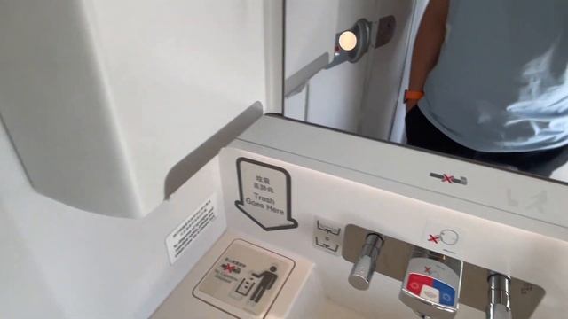 Why you should AVOID CX252?? || Cathay Pacific A350-1000 Business Class London to Hong Kong смотреть онлайн